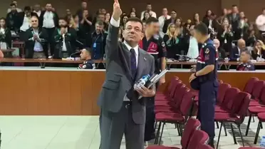 Yine gergin başladı! İBB davasının 3. gününde 'el sallama' krizi