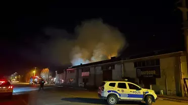 Kayseri'de Mobilya Atölyesinde Yangın