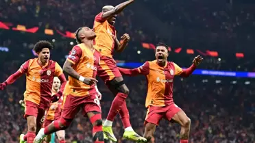 Manşetler alev alev! Galatasaray İngiltere'yi yaktı