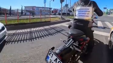 Doğum Gününde Kornalarla Kutlama