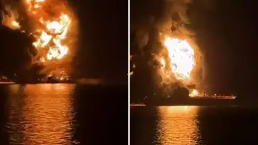 Basra açıklarında vurulan petrol tankeri cayır cayır yandı