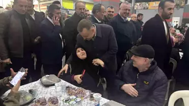 Ezine'de 10 bin kişi iftar sofrasında buluştu