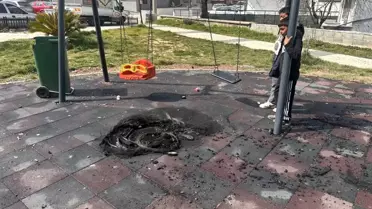 Keşan'da çocuk parkında yakılan ateş oyun gruplarına zarar verdi