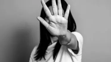 Kız öğrencisine cinsel istismarda bulunduğu iddia edilen kadın öğretmene 21 yıl hapis talebi