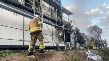 Konteyner yatakhane alevlere teslim oldu