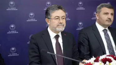Bakan Yumaklı: 'Gübre stoklarımızda herhangi bir problem yok'