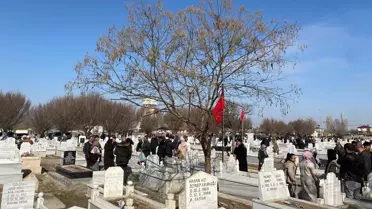 Iğdır'da Ölüler Bayramı Geleneği Yaşatılıyor