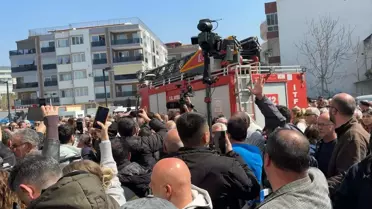 Kuşadası'nda Gerginlik: İtfaiye Aracı Engellendi