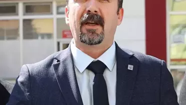 Atatürk'e Hakaret İddiasıyla Öğretmen Gözaltına Alındı