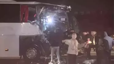 Ankara'da Otobüs ve Tır Çarpıştı: 1 Ölü