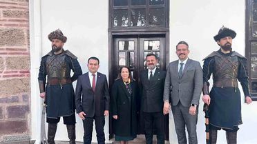 Bakan Yardımcısı Madak, Ertuğrulgazi Türbesi'ni ziyaret etti