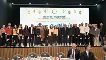 Başkan Vekili Aksoy, sağlık çalışanlarıyla iftarda buluştu