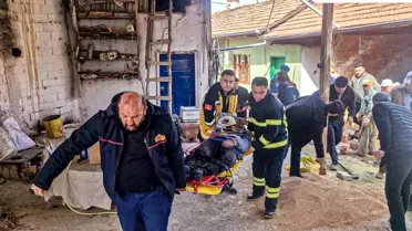 Çorum'da Depo Çöktü, İki Kardeş Yaralandı