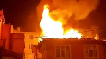 Bursa'da Metruk Binada Yangın Panik Yarattı