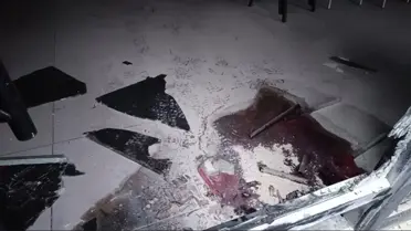 Bursa'da pizza zincirinin eski çalışanı 2 şubeyi kundakladı; o anlar kamerada