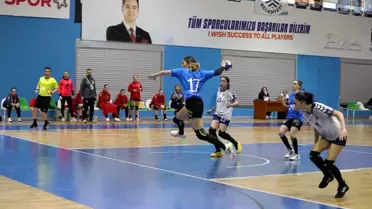 Denizin kızları nefes kesen maçta Üsküdar'ı devirdi