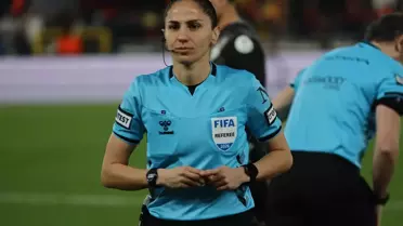 Süper Lig'de 22 yıl sonra kadın hakem düdük çaldı