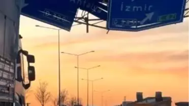 Denizli'de Tır Kazası: Dorse Yola Savruldu