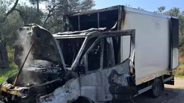 Çanakkale'de Kamyonet Yangını