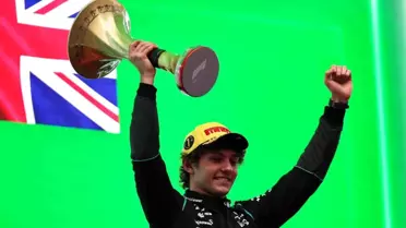 Kimi Antonelli Çin Grand Prix'sini Kazandı