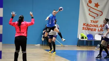 Denizin kızları nefes kesen maçta Üsküdar'ı devirdi