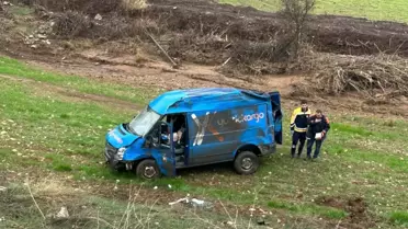 Adıyaman'da Kargo Aracı Takla Attı