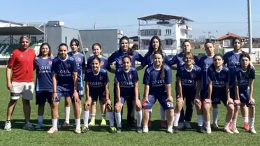 İshakçelebi Spor Kulübü'nden İlk Kız Takımı