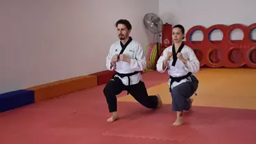 İzmirli Öğretmen Tekvandoda Altın Madalya Kazandı