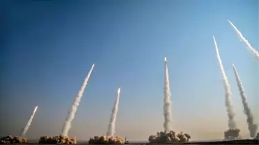 İran'dan Körfez'e yoğun saldırı: 7 komşuya 3 binden fazla füze fırlattı