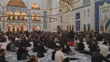 Kadir Gecesi’nde Camiler Dolu