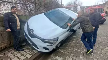 Bingöl'de Kaza: İki Kişi Yaralandı