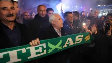 Tahanlı Pide ve çaylar başkan Bozbey'den