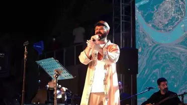 Çorum'da binlerce kişi ilahi ve ezgilerle golu gecede bir araya geldi