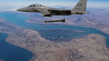 ABD tek başına harekete geçti! Ülkenin can damarı 2 tonluk bombalarla vuruldu