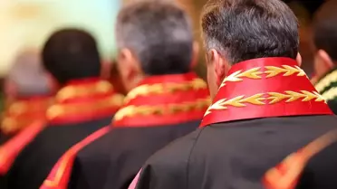 HSK'dan sürpriz kararname! 12 hakim ve savcının görev yeri değişti