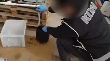 İzmir'de 40 Ton Sahte Alkol Operasyonu