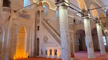 Üç Tarihi Cami Bayramda İbadete Açılıyor