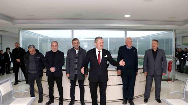 Başkan Koloğlu ilk belediye personelleri ile bayramlaştı