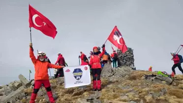 Demircili dağcılar Kaz Dağlarına tırmandı