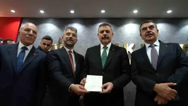 Bakan Çiftçi AK Parti'ye Üye Oldu