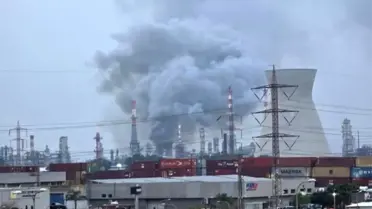 İran, Hayfa Petrol Rafinerisi'ni Hedef Aldı