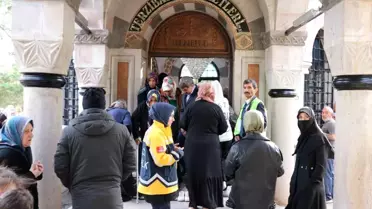 Erzincan Mezarlığı'nda Bayram Ziyareti