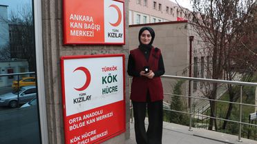 Zeynep Erol'a Kan Bağışında Gümüş Madalya