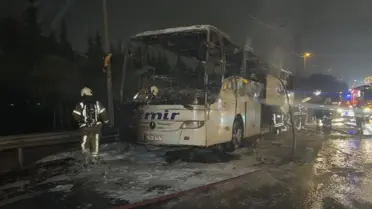 Esenler TEM Otoyolu'nda yolcu otobüsünde yangın çıktı