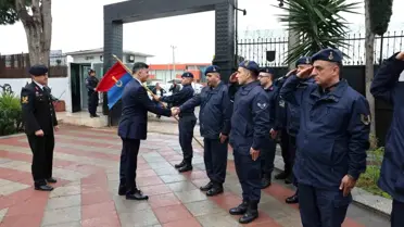 Şener, bayramda görev başındakileri ve şehit ailelerini unutmadı