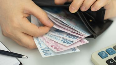 Tarihin en büyük zammı pompaya yansıdı! İşte yeni motorin fiyatları