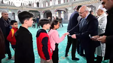 Vali Köşger, Bayramda Halkla Buluştu