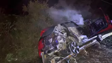 Alkollü Sürücü Kazada Araç Yaktı