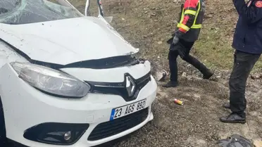 Bingöl'de Trafik Kazası: 1 Ölü, 2 Yaralı