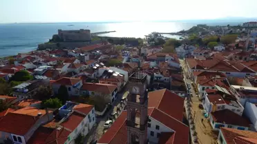 Bozcaada'ya Bayramda Araç Girişi Yasaklandı